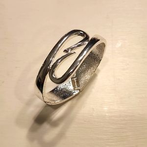 Silver Tone Open Teardrop Hinge Bracelet